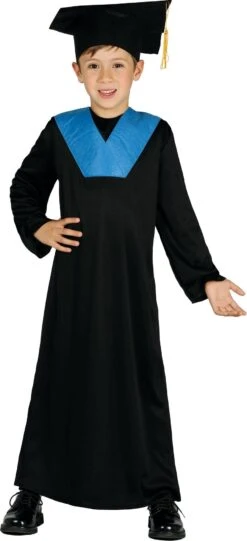 Afgestudeerden Toga Kind